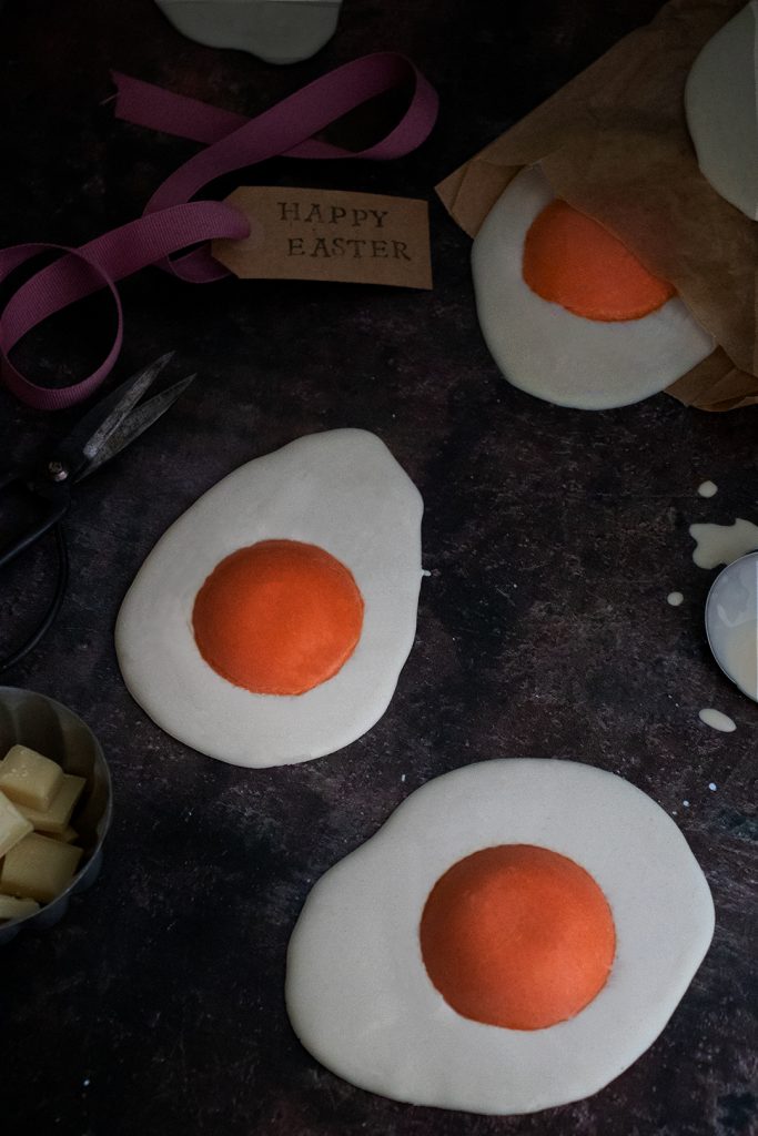 CHOCOLATE EASTER 'FRIED' EGGS